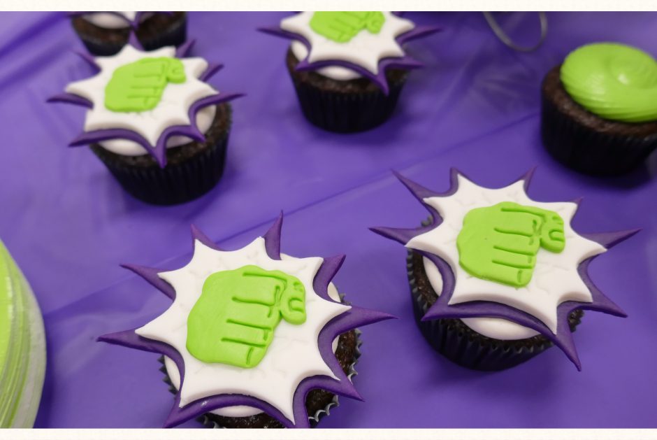 Hulk Smash cupcake display