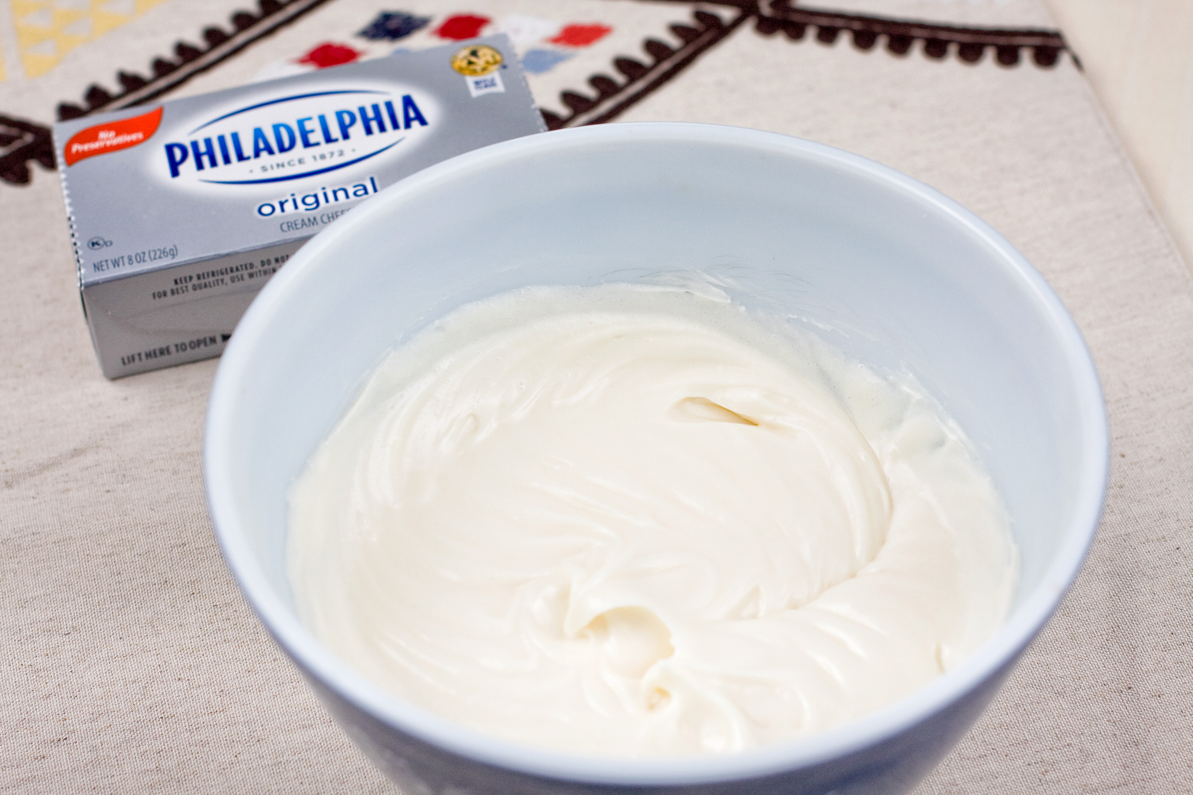 Whipped Cream Cream Cheese Frosting