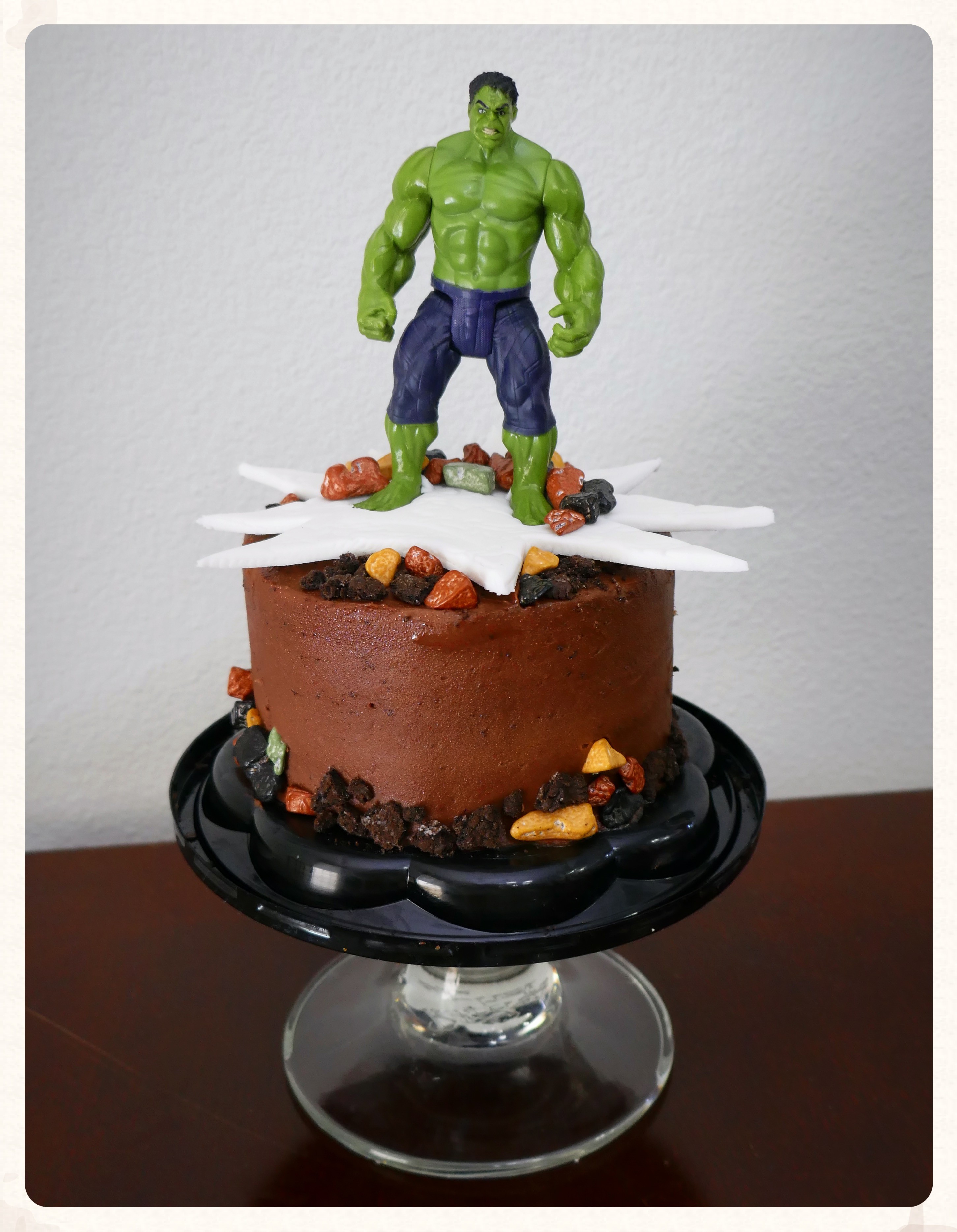 Hulk Smash Birthday Cupcakes and Hulk Smash Cake - Just Be Slower