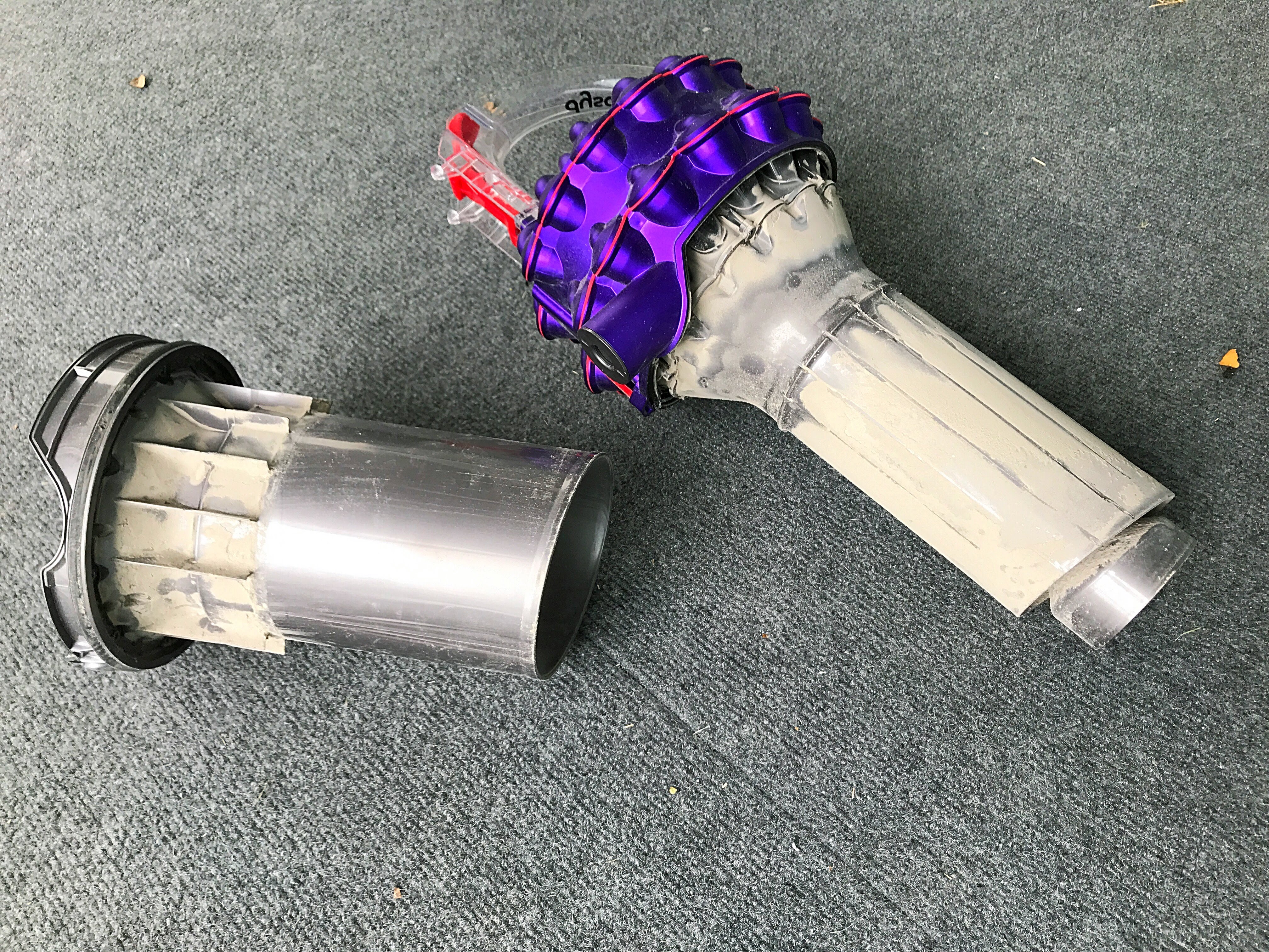 How to Clean A Dyson